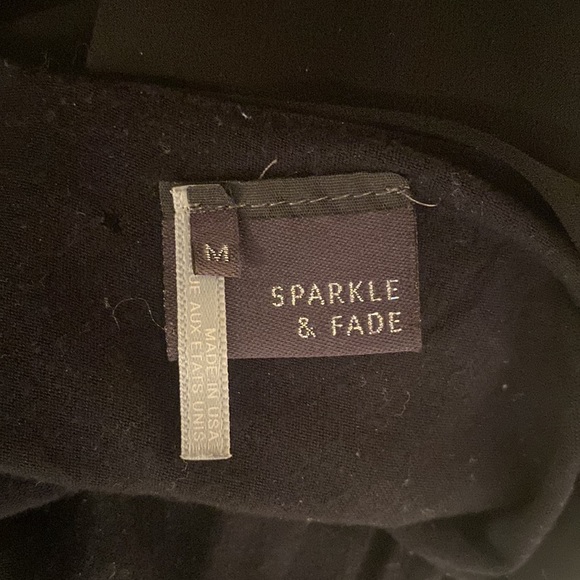 Black Flowy Tank - Picture 4 of 4